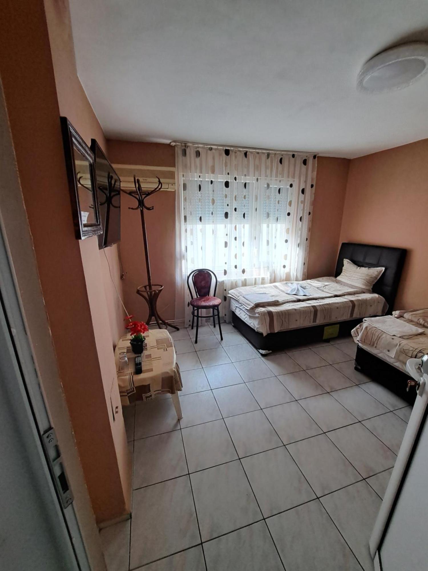 Къща За Гости "Чекичев" Svilengrad Ngoại thất bức ảnh